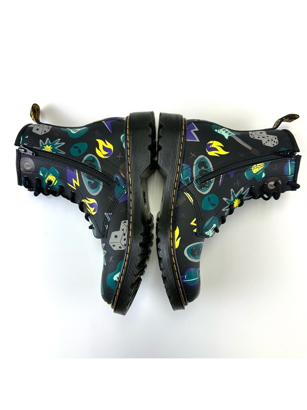 Dr Martens NEW sticker 1460 boots 8 Hole Womens Size 6 leather Lace up Indie - Picture 6 of 11